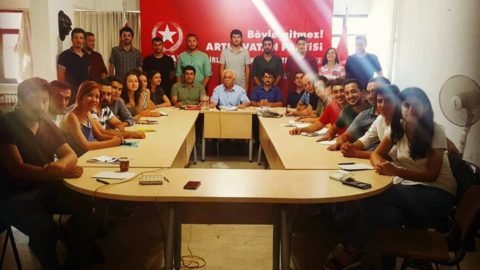 ÖNCÜ GENÇLİK GYK DOĞU PERİNÇEK’İN KATILIMIYLA TOPLANDI