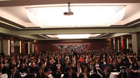 AVRASYA GENÇLİĞİNDEN ÖNCÜ GENÇLİK’E MESAJ