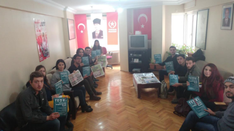 ESKİŞEHİR ÖNCÜ GENÇLİK TEORİ DERGİSİNİ TARTIŞTI