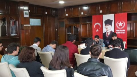 ADANA ÖNCÜ GENÇLİK 100 BİN İMZA İÇİN HAZIR