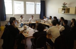 ÖNCÜ GENÇLİK AVRUPA KURULUYOR