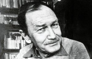 ÖZGÜR BURSALI YAZDI: OMUZLARIMIZDAKİ TURGUT UYAR