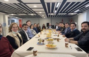 Doğu Perinçek, Öncü Gençlik yöneticileriyle buluştu