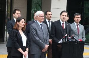 ‘198 GENÇ ADAYLA MECLİS’İ GENÇLEŞTİRMEYE GELİYORUZ’