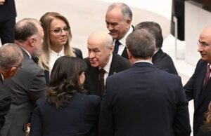 Sistem partileri bölücülüğe alan açıyor!