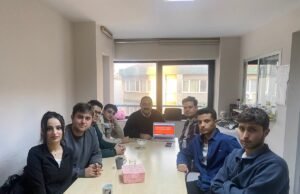 Öncü Gençlik Ege Üniversitesi Temel Örgütü Öncü Partinin Tarihsel Rolü Eğitiminde Buluştu